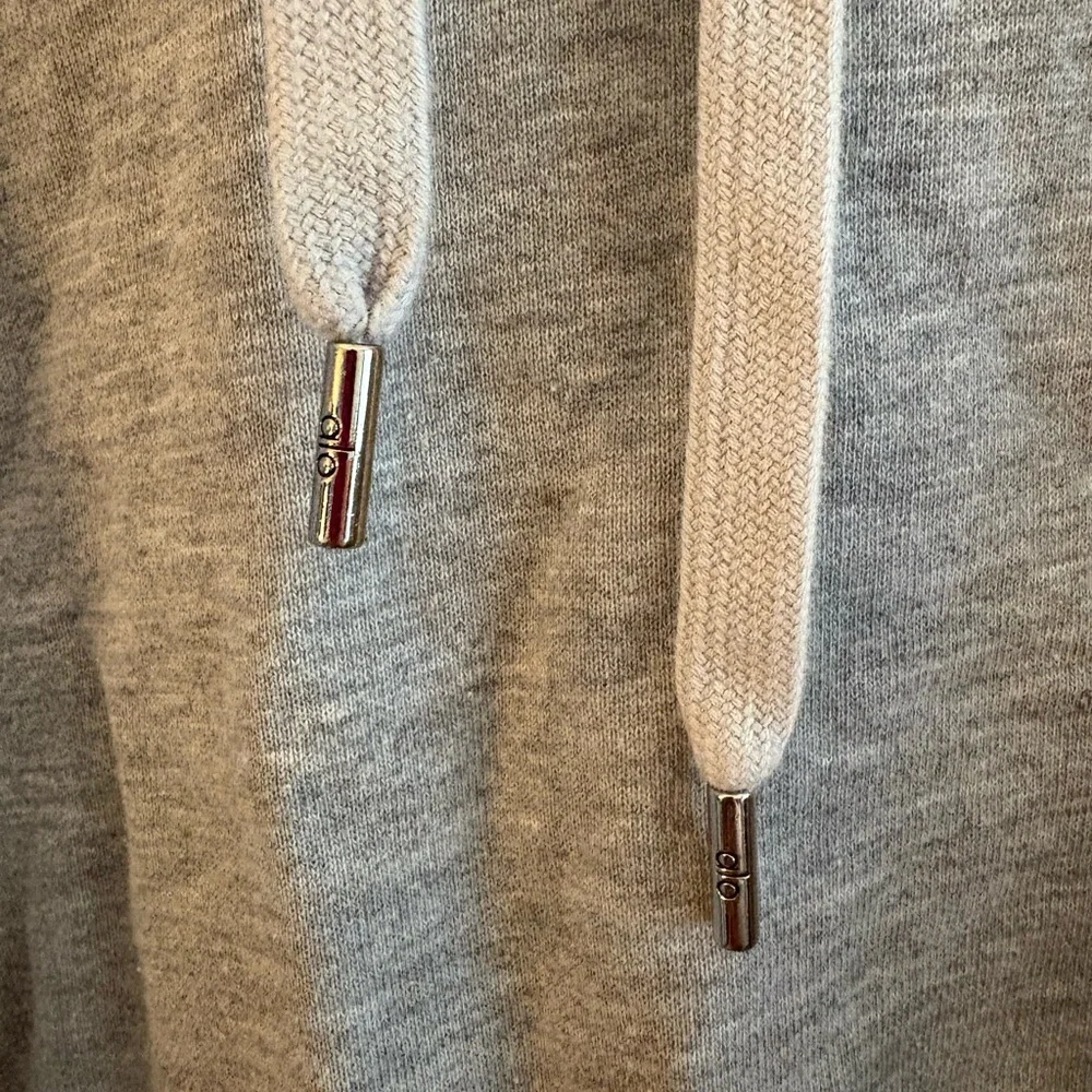 ALO Yoga Light Gray Hoodie Sweatshirt
